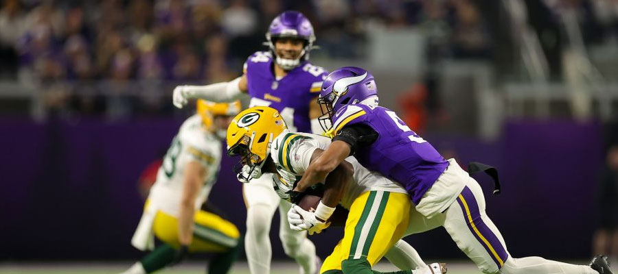 NFL Week 4 Odds: Unbeaten Minnesota Vikings against Green Bay Packers, Betting Picks & Score Prediction